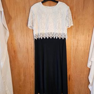 NWOT SL FASHIONS ivory and black Sheath dress size 12